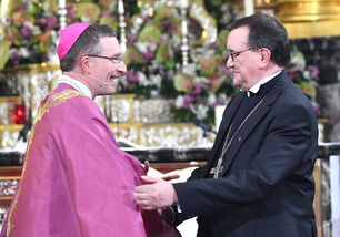 Bischof Dr. Michael Gerber feierlich in sein Amt als Bischof von Fulda eingeführt